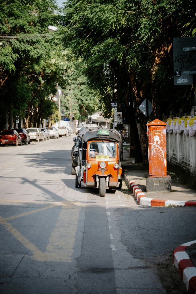 혼자 떠나기 좋은, 혼행 해외 여행지 TOP. 5 / jwnana 7 치앙마이 길거리